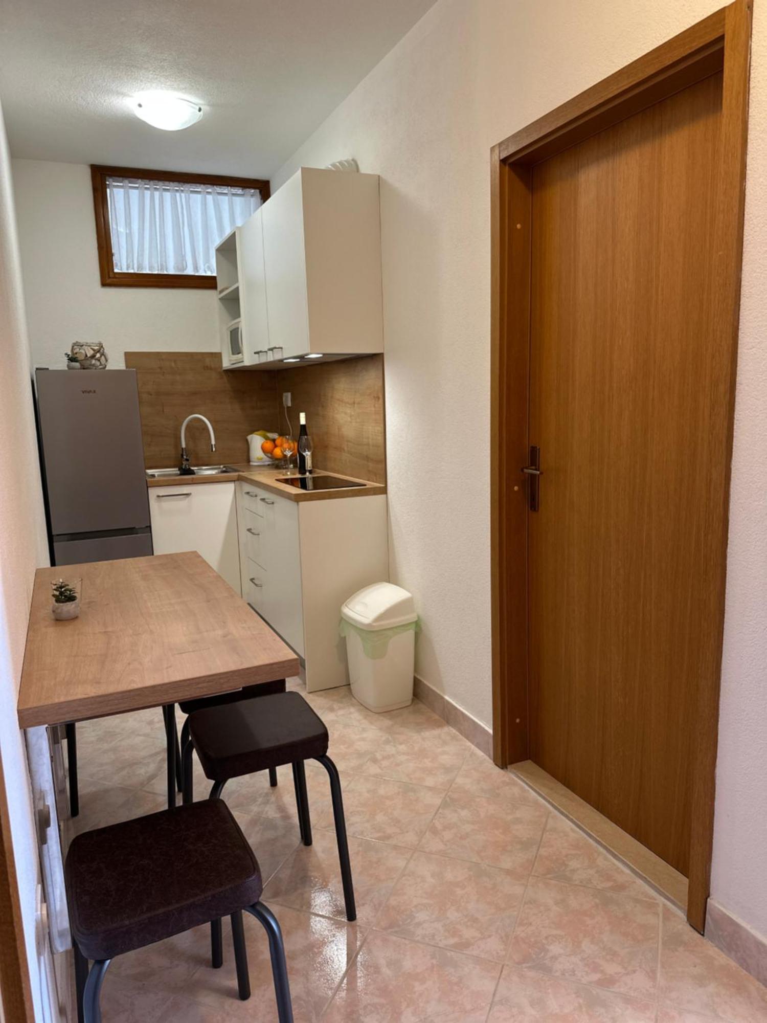 Apartmani Jurica I Ankica 브렐라 외부 사진